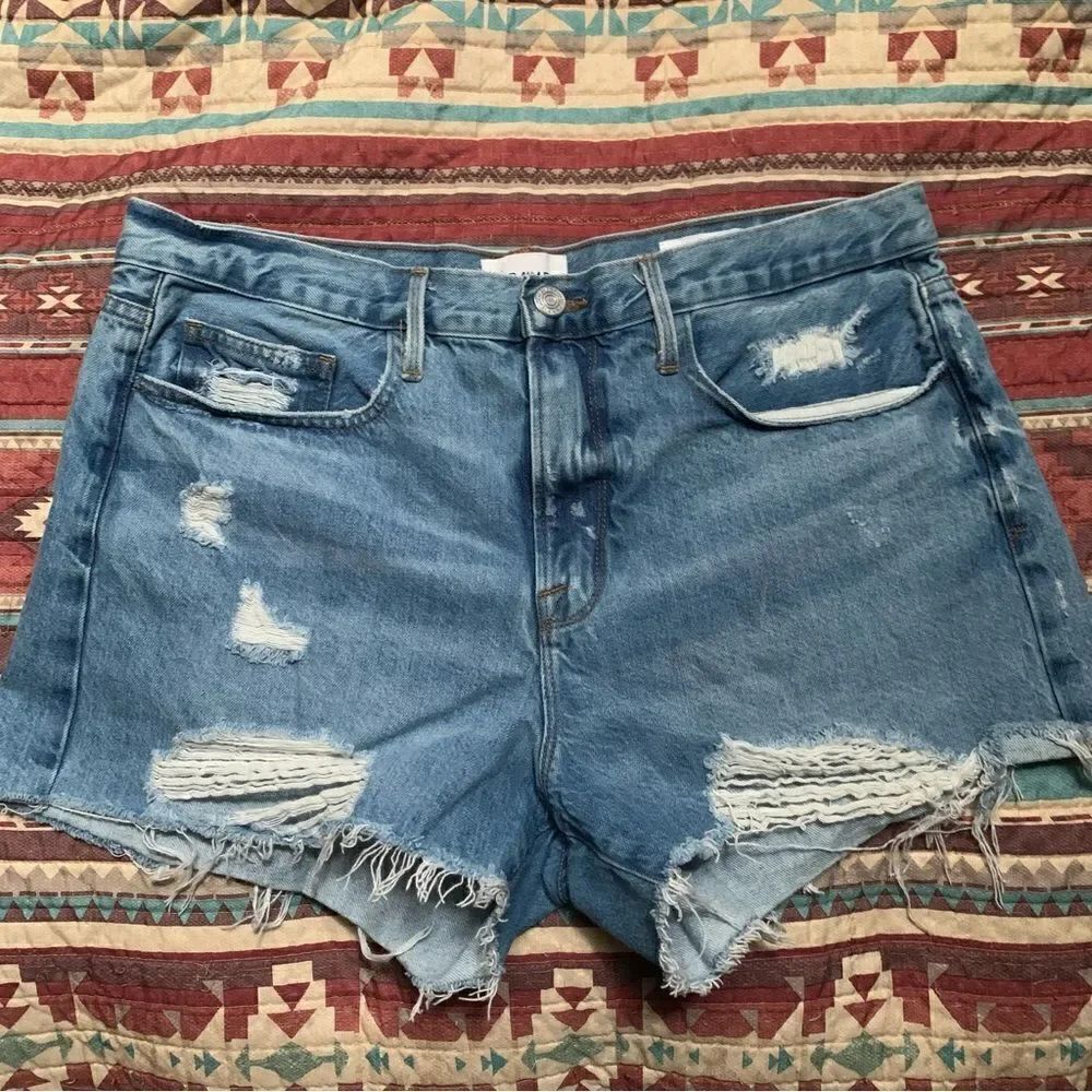 Frame High Rise Denim Shorts size 32